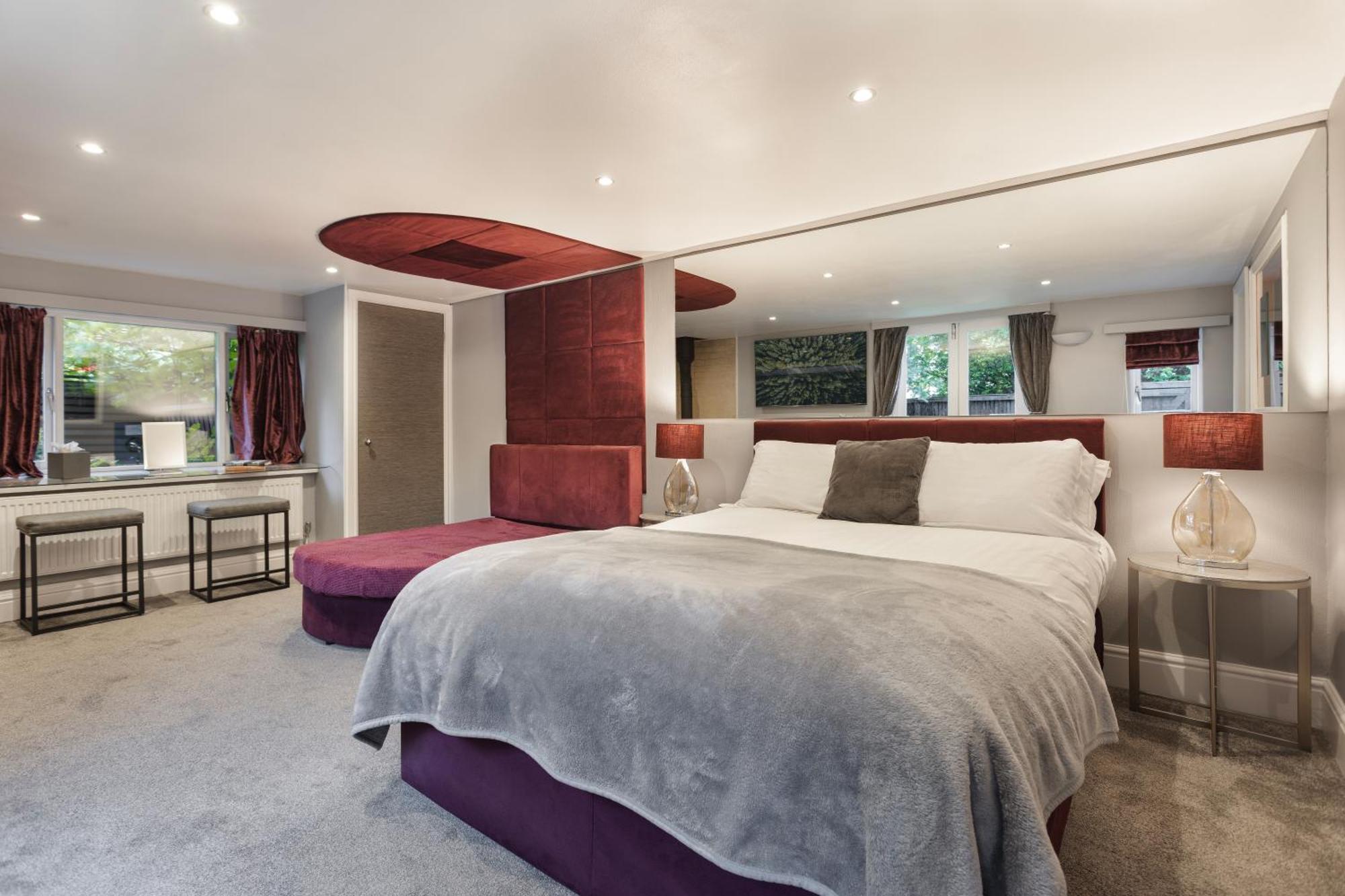 Aphrodites Group - Luxury Hot Tub Suites In Central Lake District! Боунес-он-Уиндермер Экстерьер фото